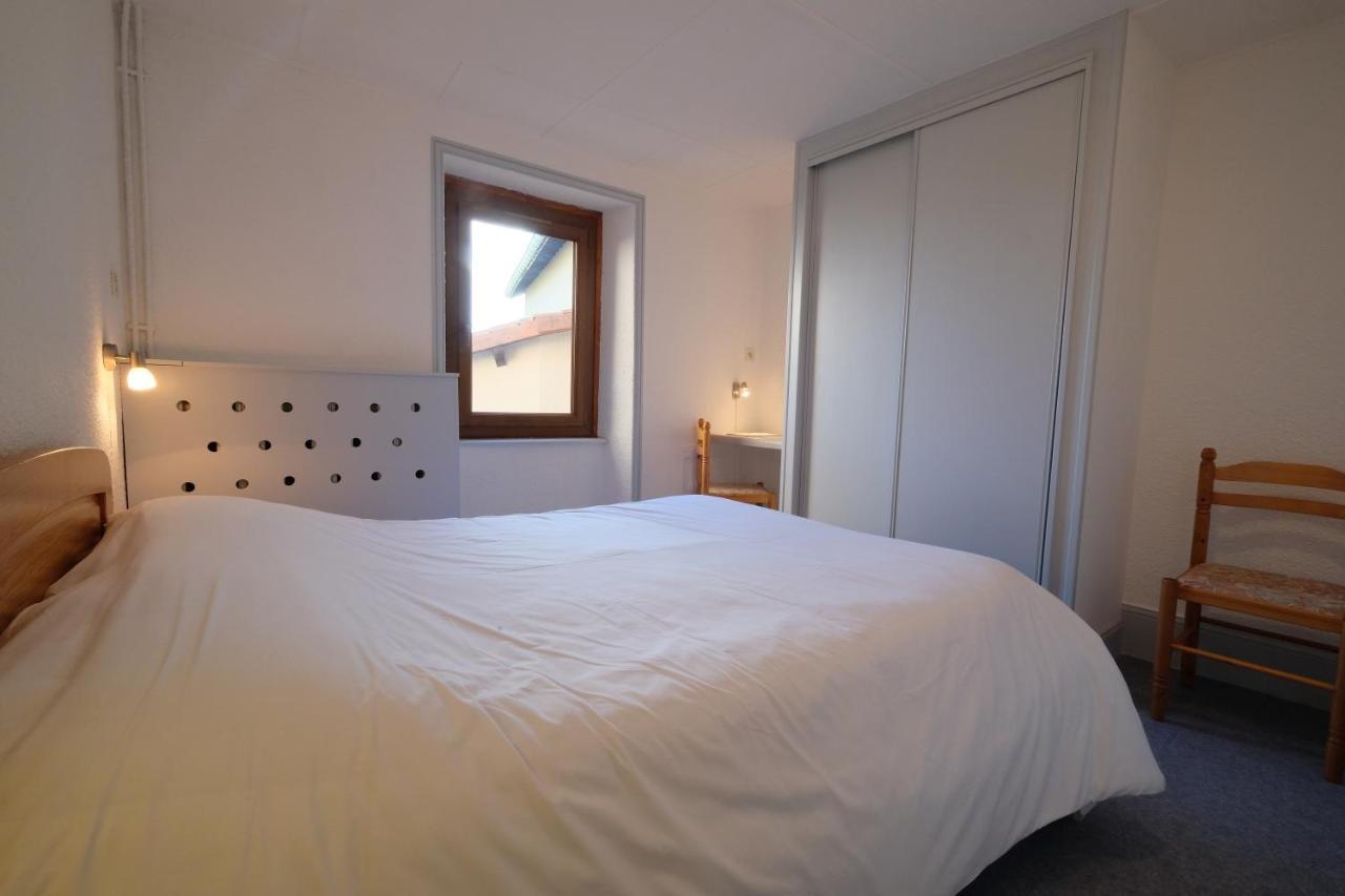 Hotel Les Quatre Vents à Courpiere Extérieur photo
