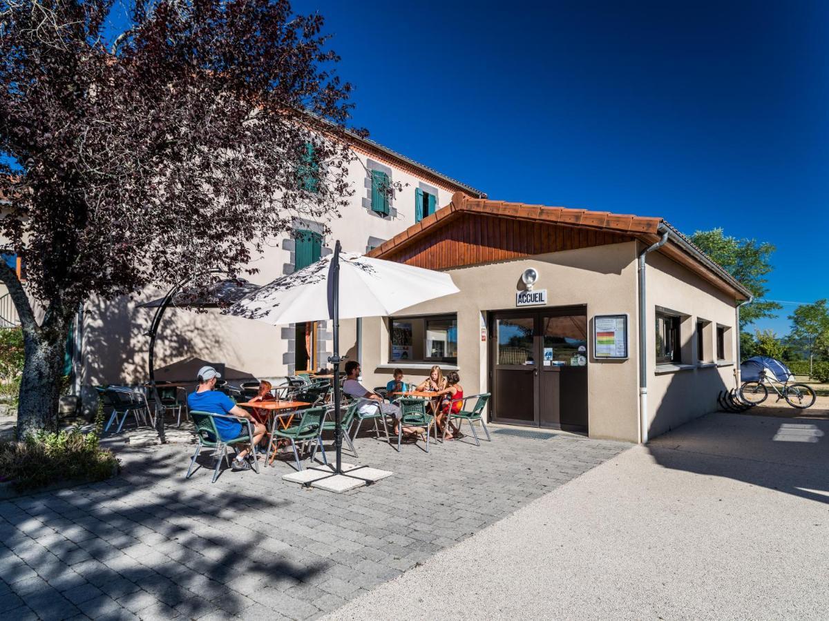 Hotel Les Quatre Vents à Courpiere Extérieur photo